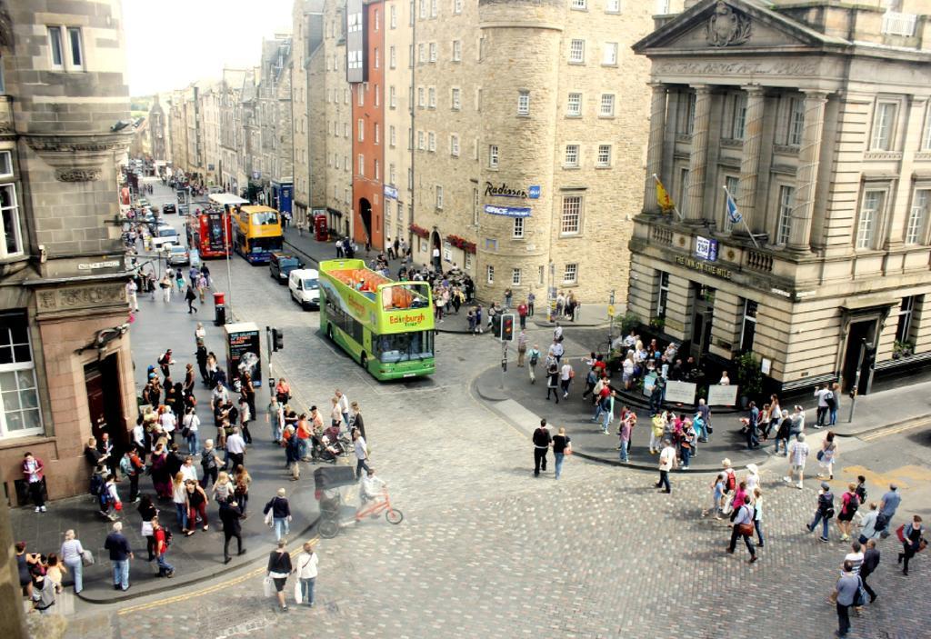 Royal Mile Mansions 14 Daire Edinburgh Dış mekan fotoğraf